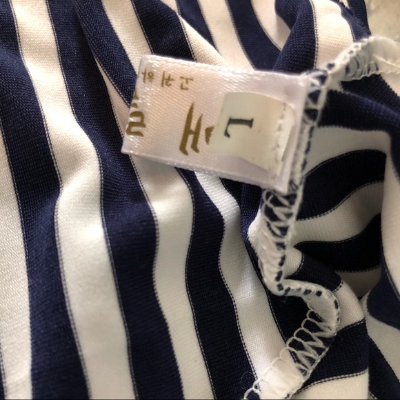 Stripe Sailor-inspired bikini - Picture 5 of 6